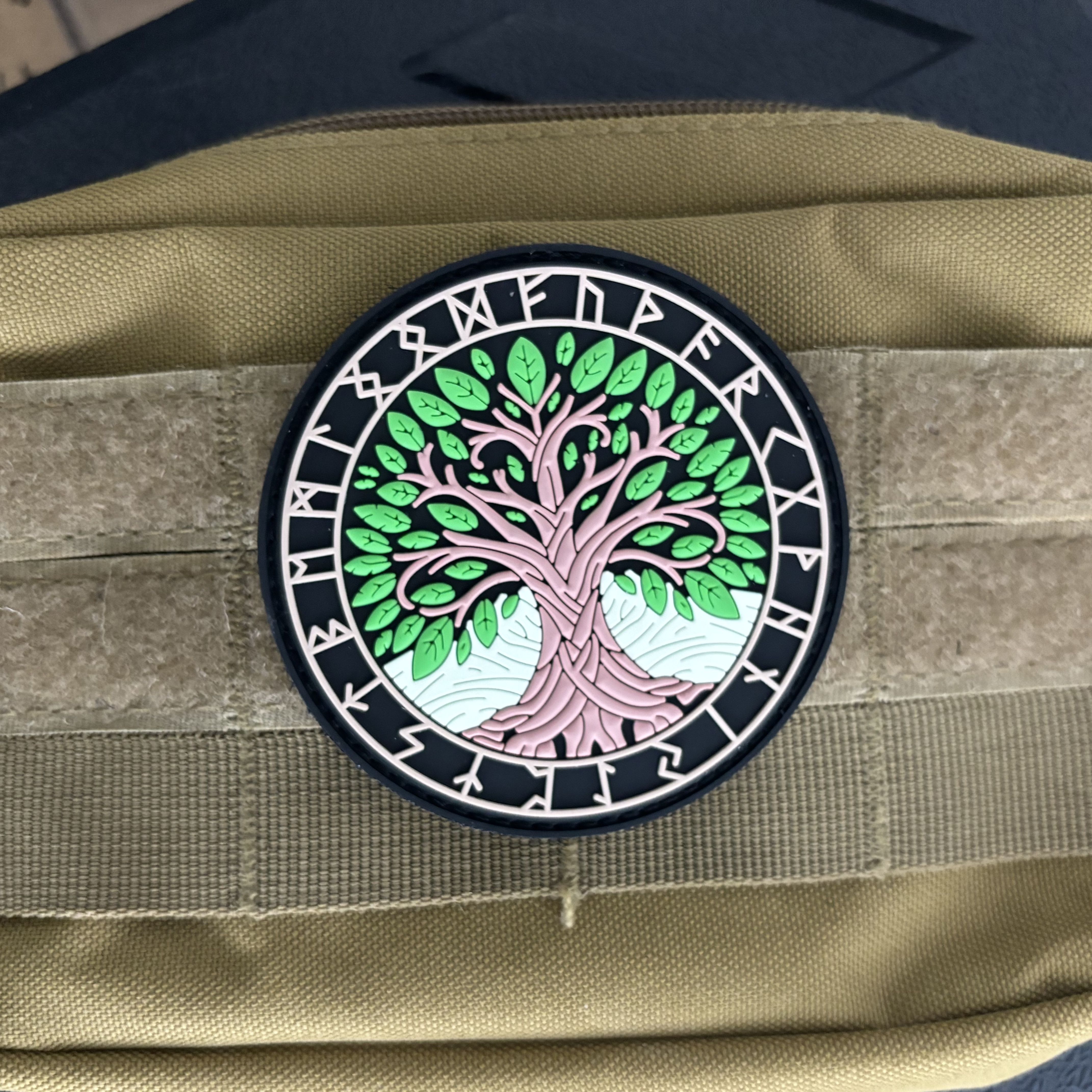 Yggdrasil Viking Totem PVC Pat - Rucksack Military Style ulasan dan harga